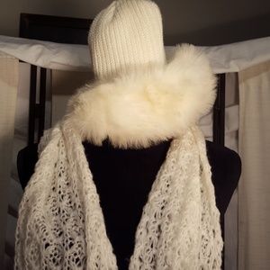 Scarf/ hat bundle
